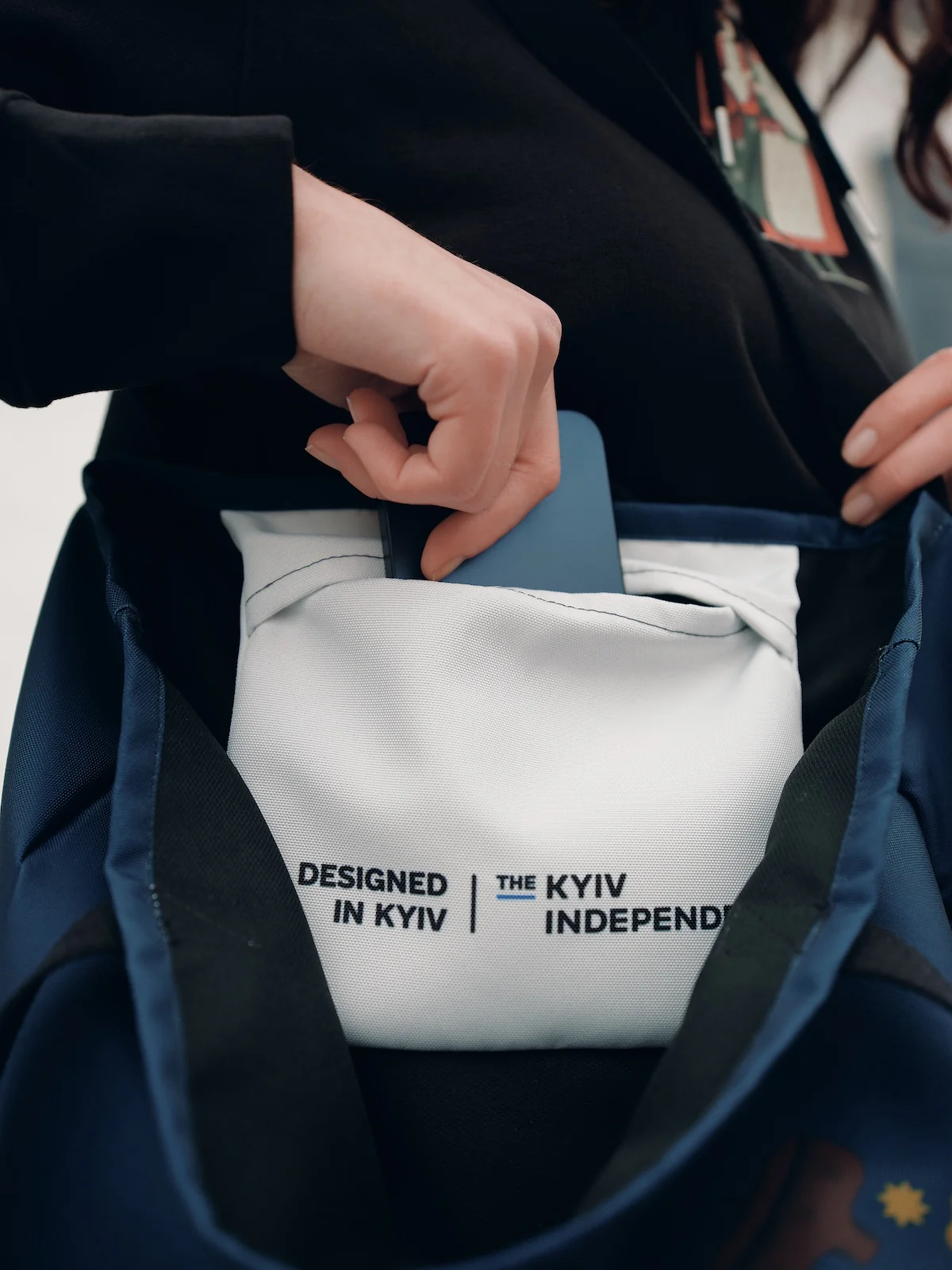 Folkloric Tote Bag (Navy blue) - Image 3
