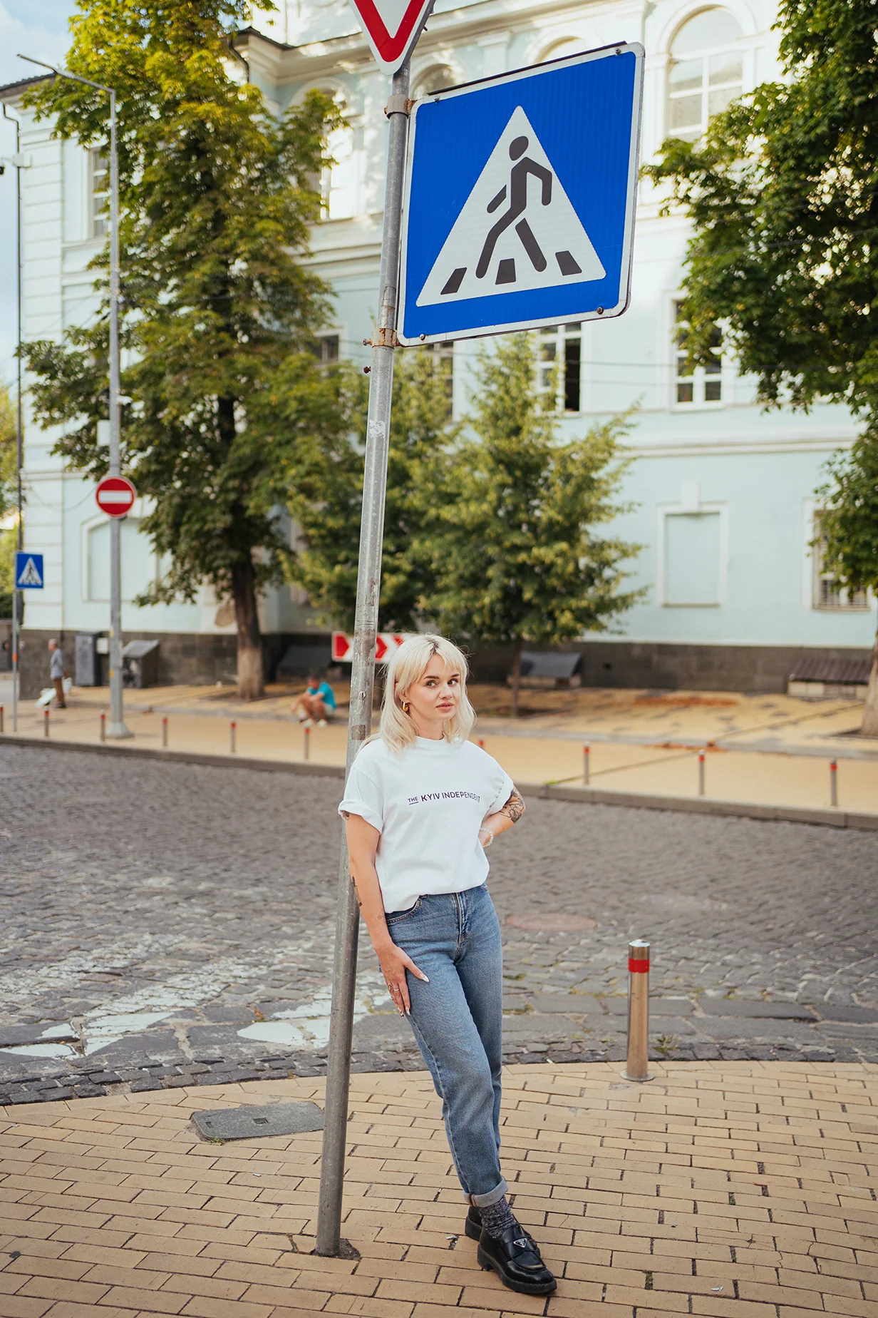 Kyiv Independent Logo T-shirt - Image 4